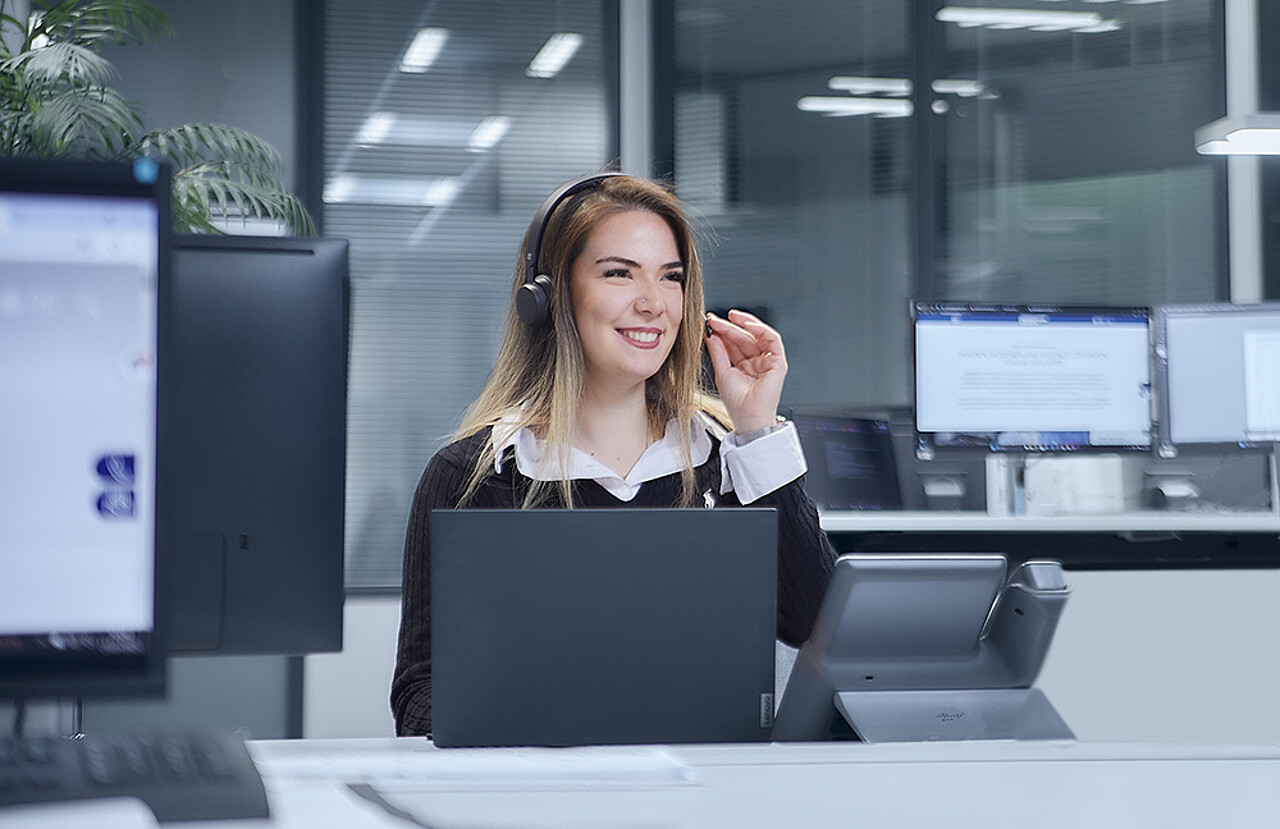 Contact - Woman with headset